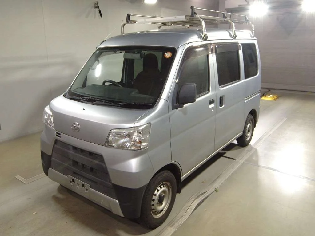 Daihatsu Hijet Cargo S331V 2018